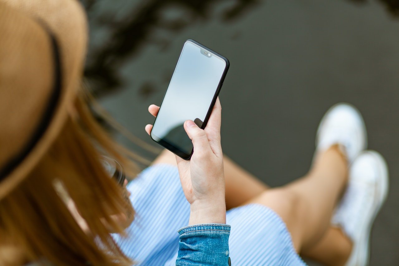 How to Download the SnackVideo App