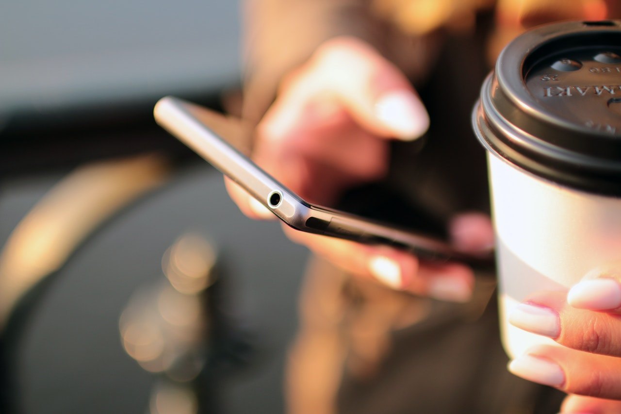 How to Download the SnackVideo App