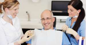 Implantes Dentales Económicos para Personas Mayores en Chile: Cómo Encontrar Opciones Accesibles